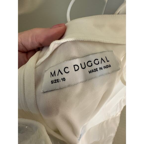Mac Duggal NWT Lace Up Back Ruffle Skirt Dress in White Size 10 - Picture 6 of 8